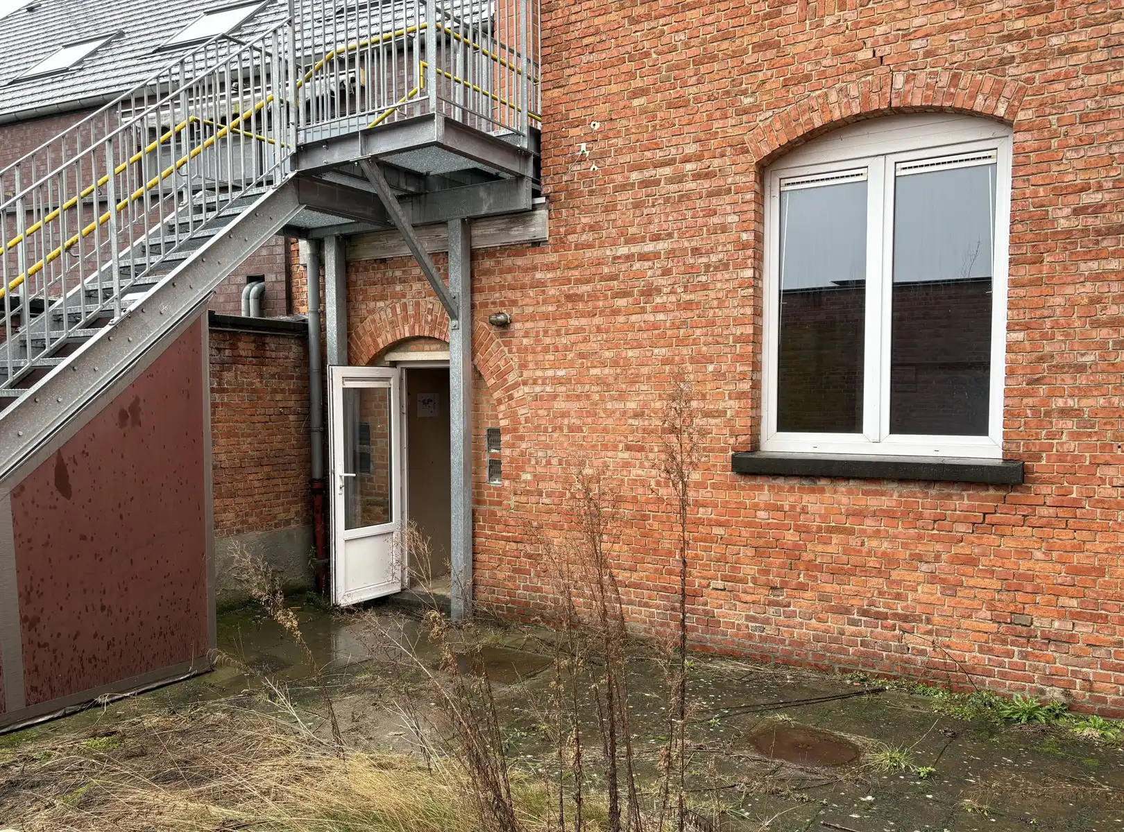 Uniek te renoveren woning in Werchter foto 6