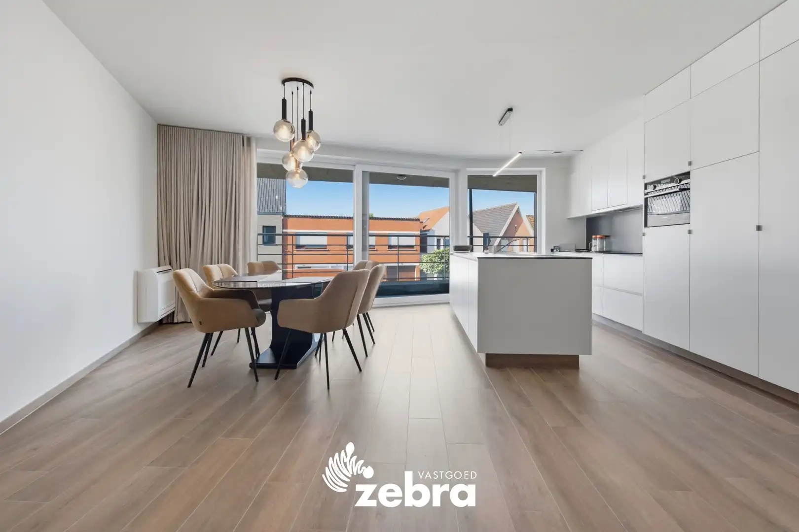 Ruim 2-slaapkamerappartement met twee terrassen! foto 5