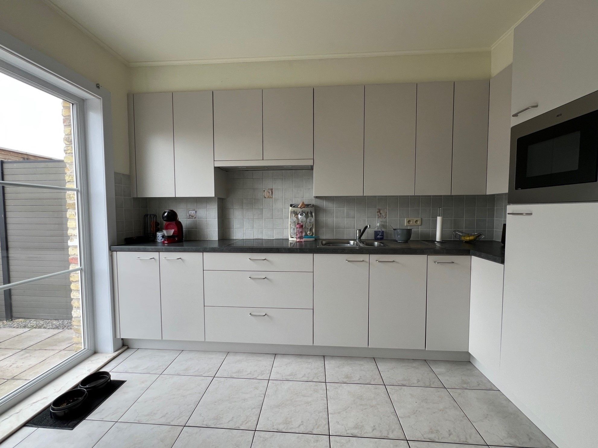 Instapklare woning met 3 ruime slaapkamers en garage. foto 5