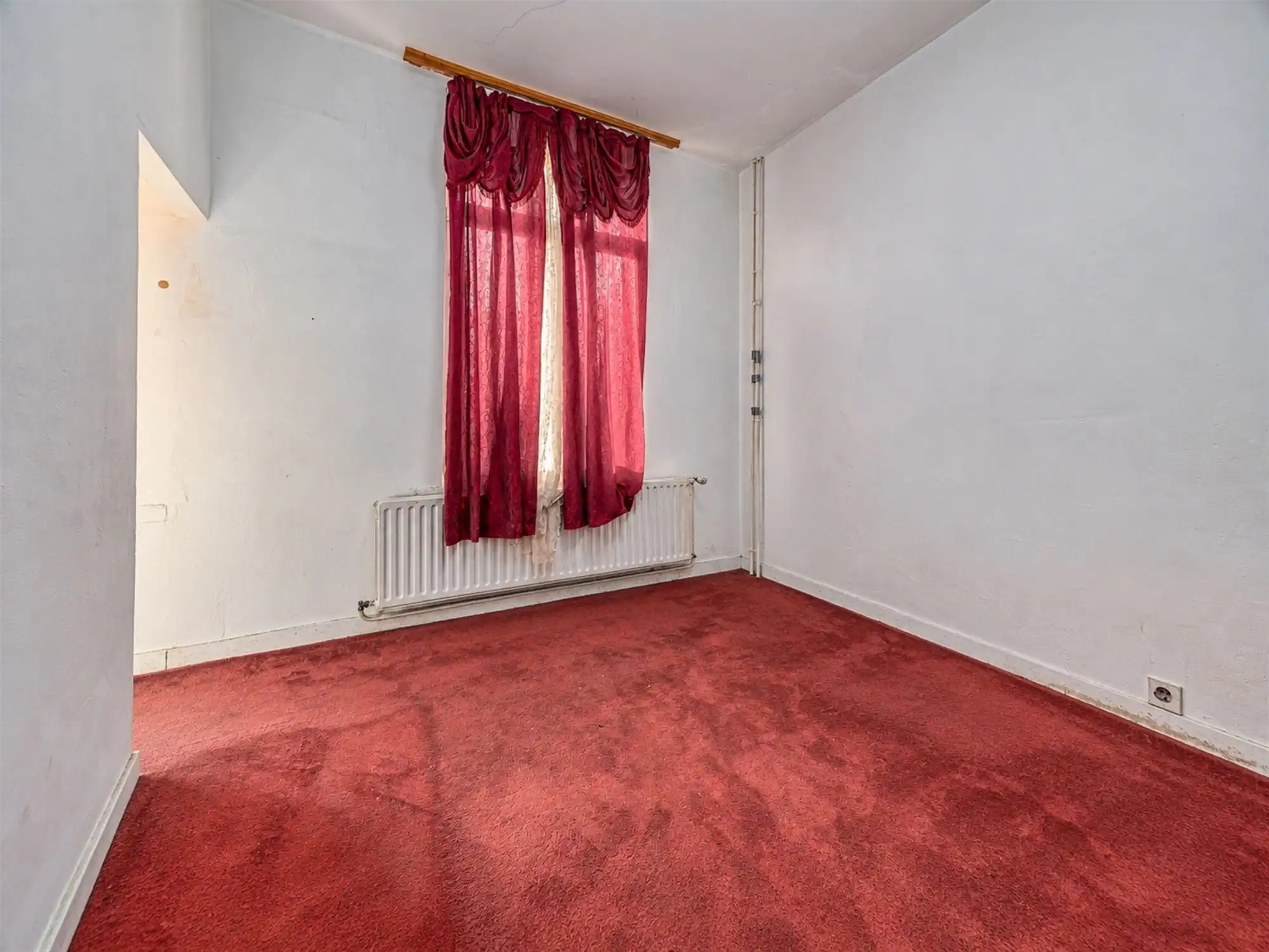 Karaktervolle woning met 4-6 slk garage en mogelijkheden foto 6