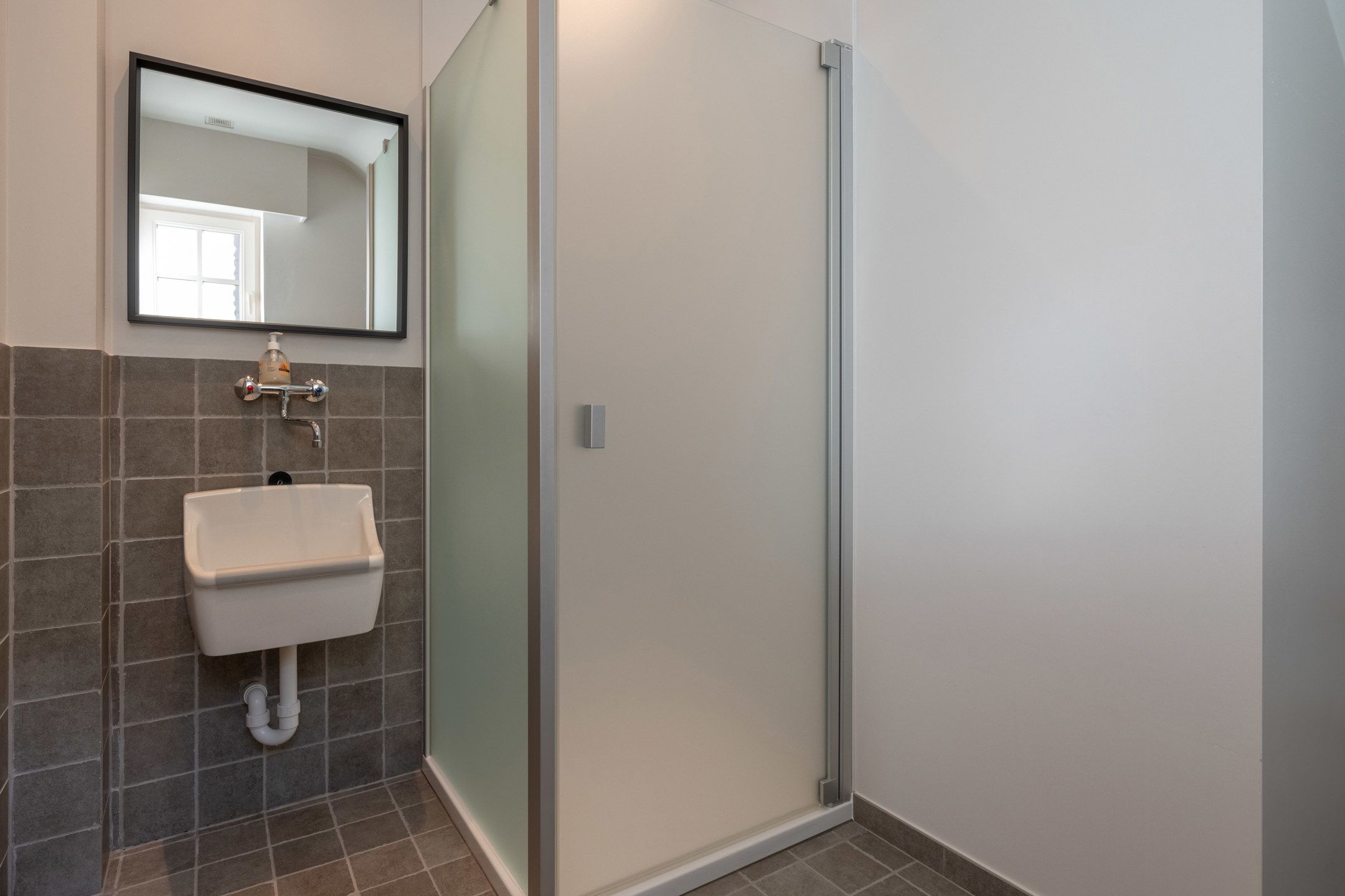 Recente woning met 3 slaapkamers en garage op ideale locatie foto 10