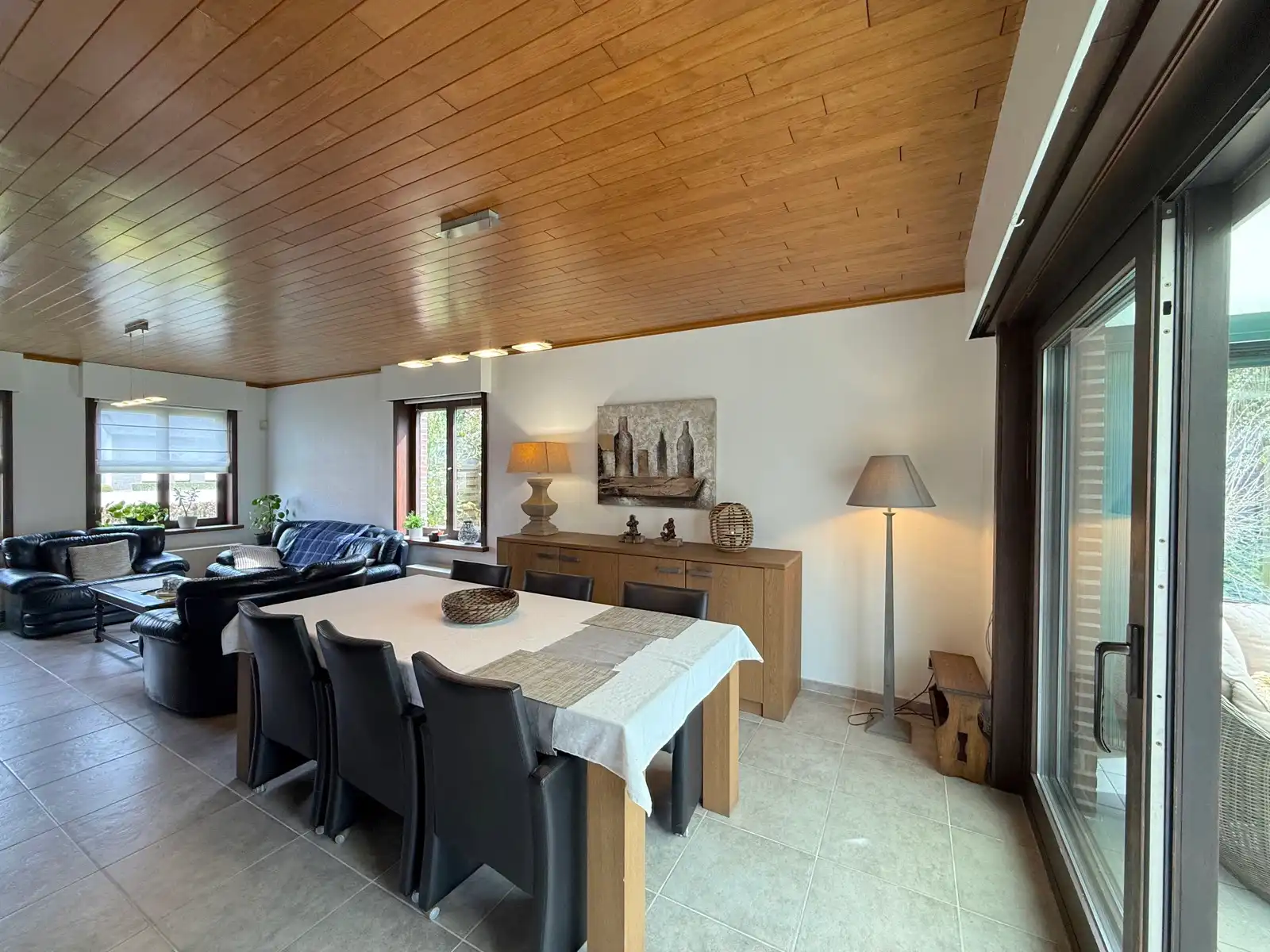 Villa met 4 slaapkamers en zongerichte tuin foto 5