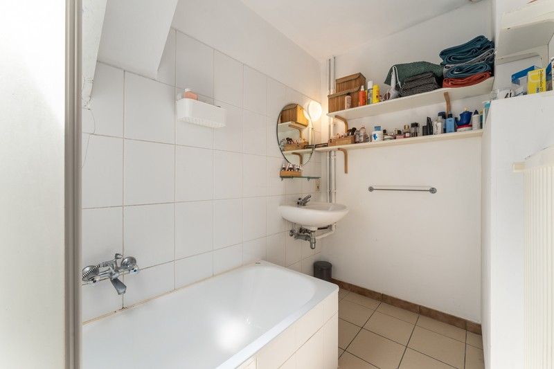 Ideale gezinswoning met 3 slaapkamers met een charmante tuin foto 11