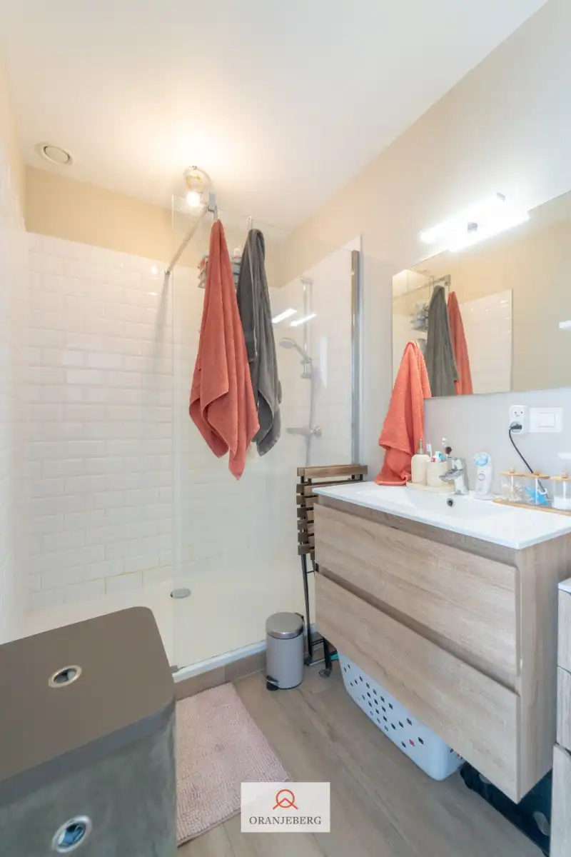 Compleet gerenoveerd 2slpk appartement hart Gent foto 15