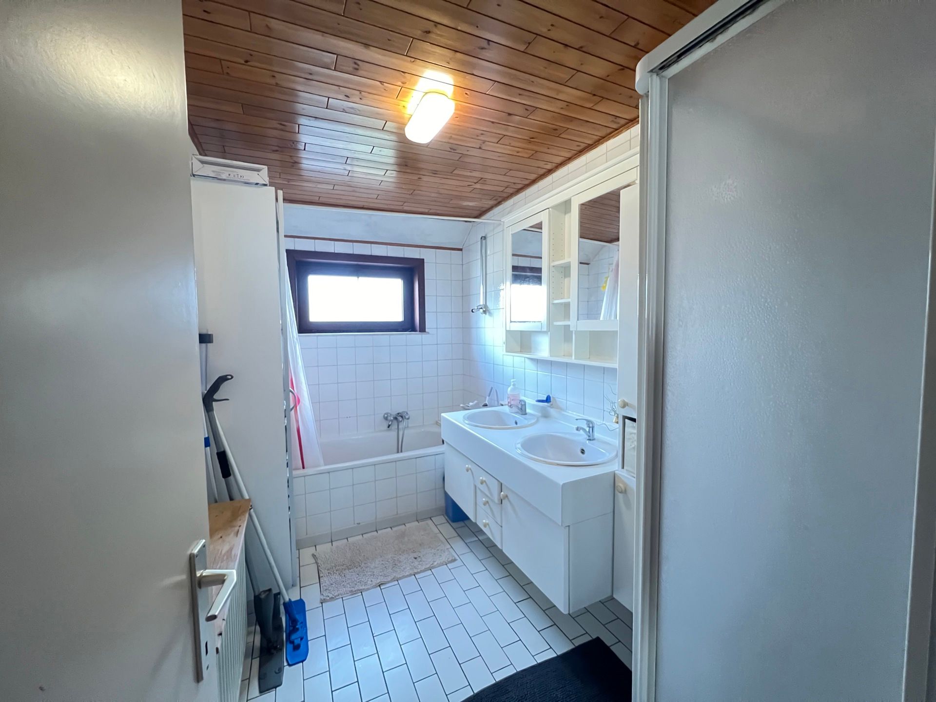 Leuke woning met mogelijke winkelruimte in centrum foto 16