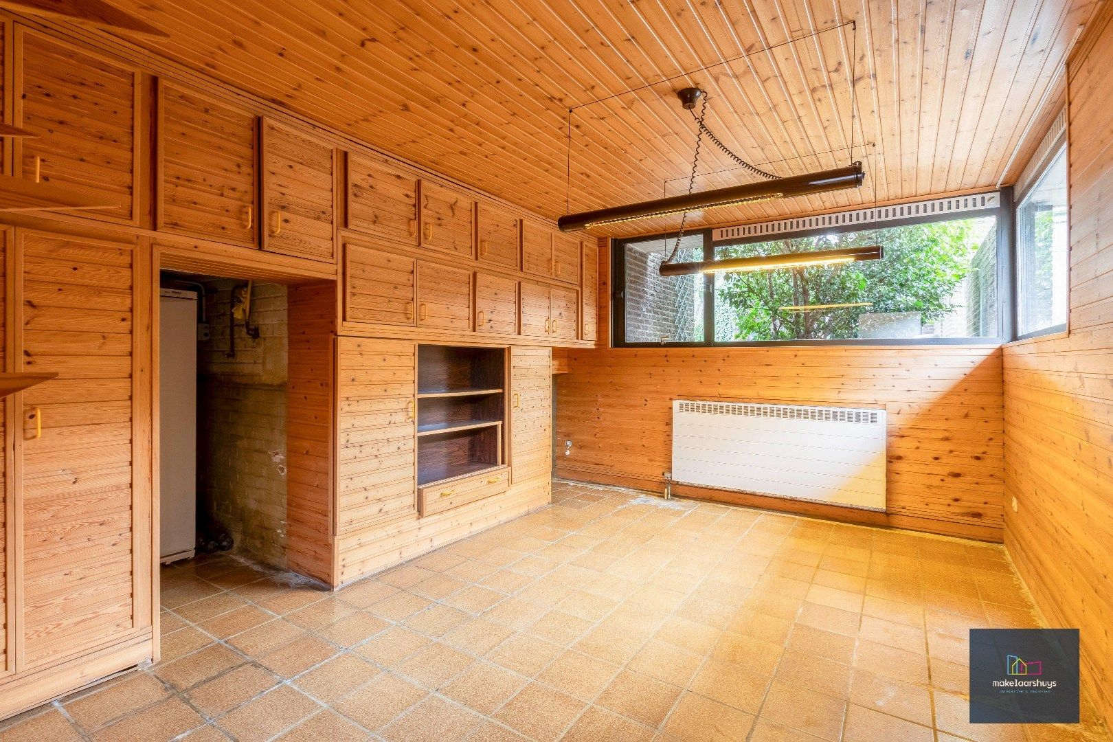 Architecturale woning op een rustige ligging foto 23