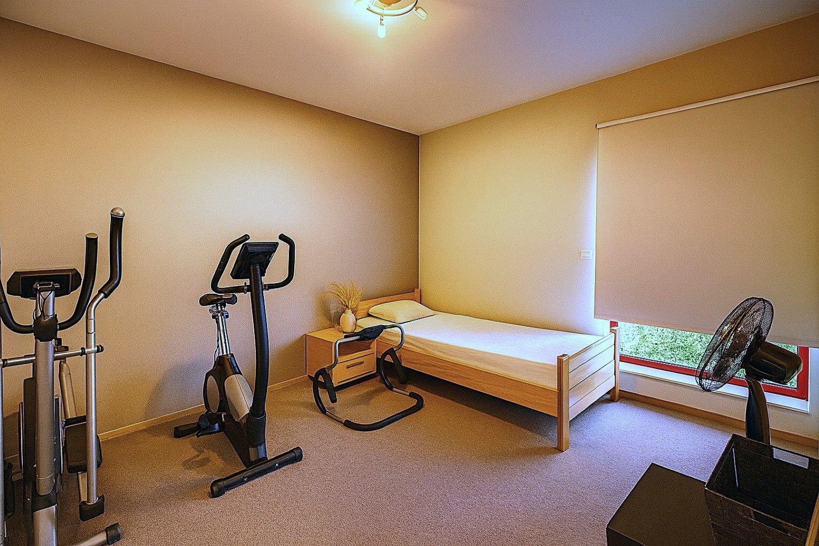  veelzijdig bedrijfsgebouw met woonst op een absolute commerciële topligging foto 21