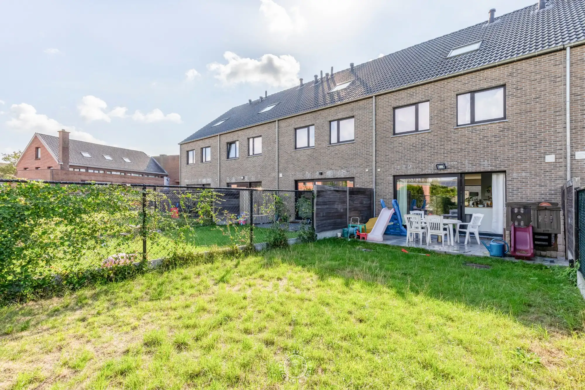 Praktische nieuwbouw woning met tuin en garage foto 14