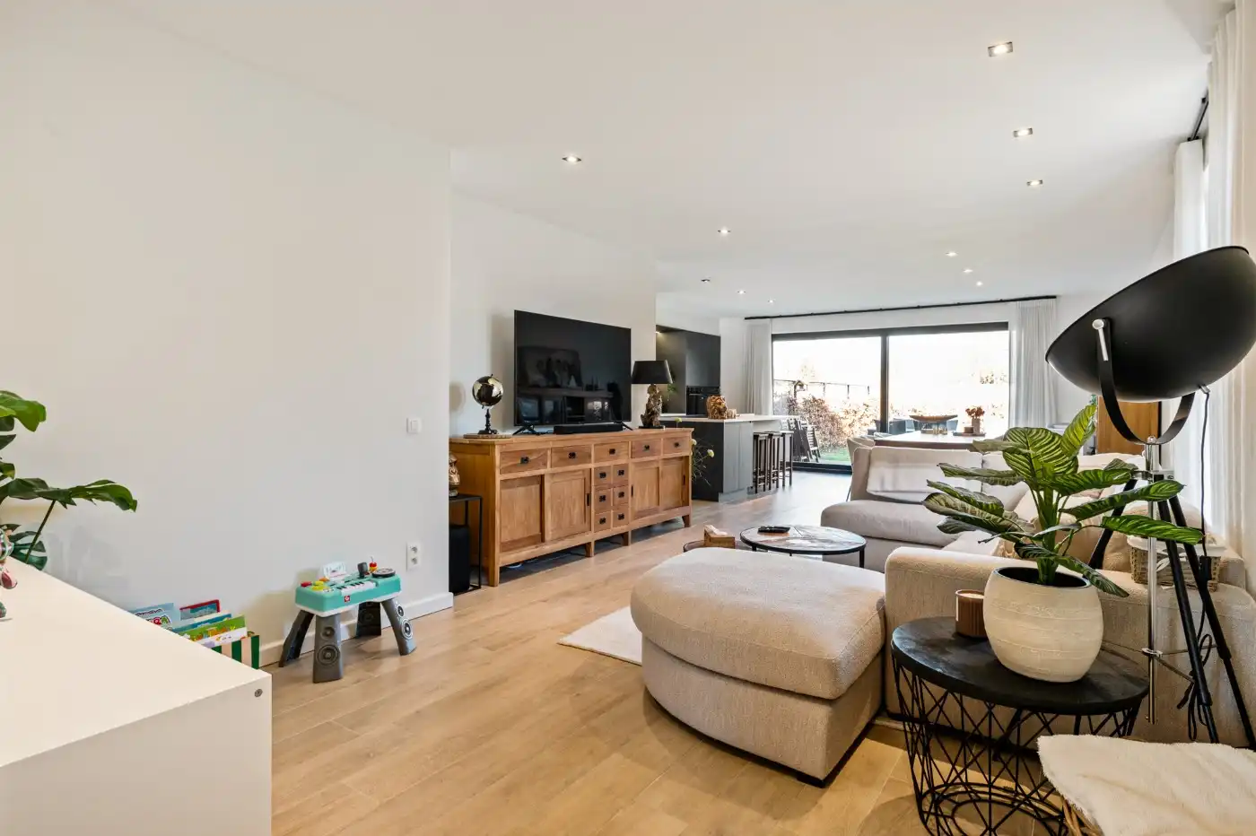 Prachtige BEN-woning met 4 à 5 slpk., inpandige garage en tuin foto 6