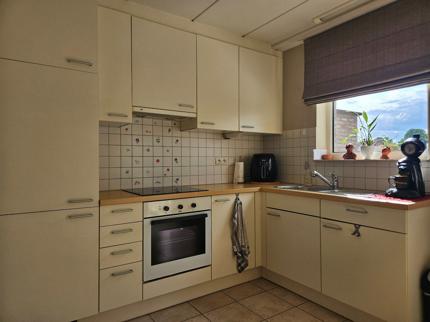 Ruim appartement met 2 slaapkamers in het centrum van Heultje! foto 5