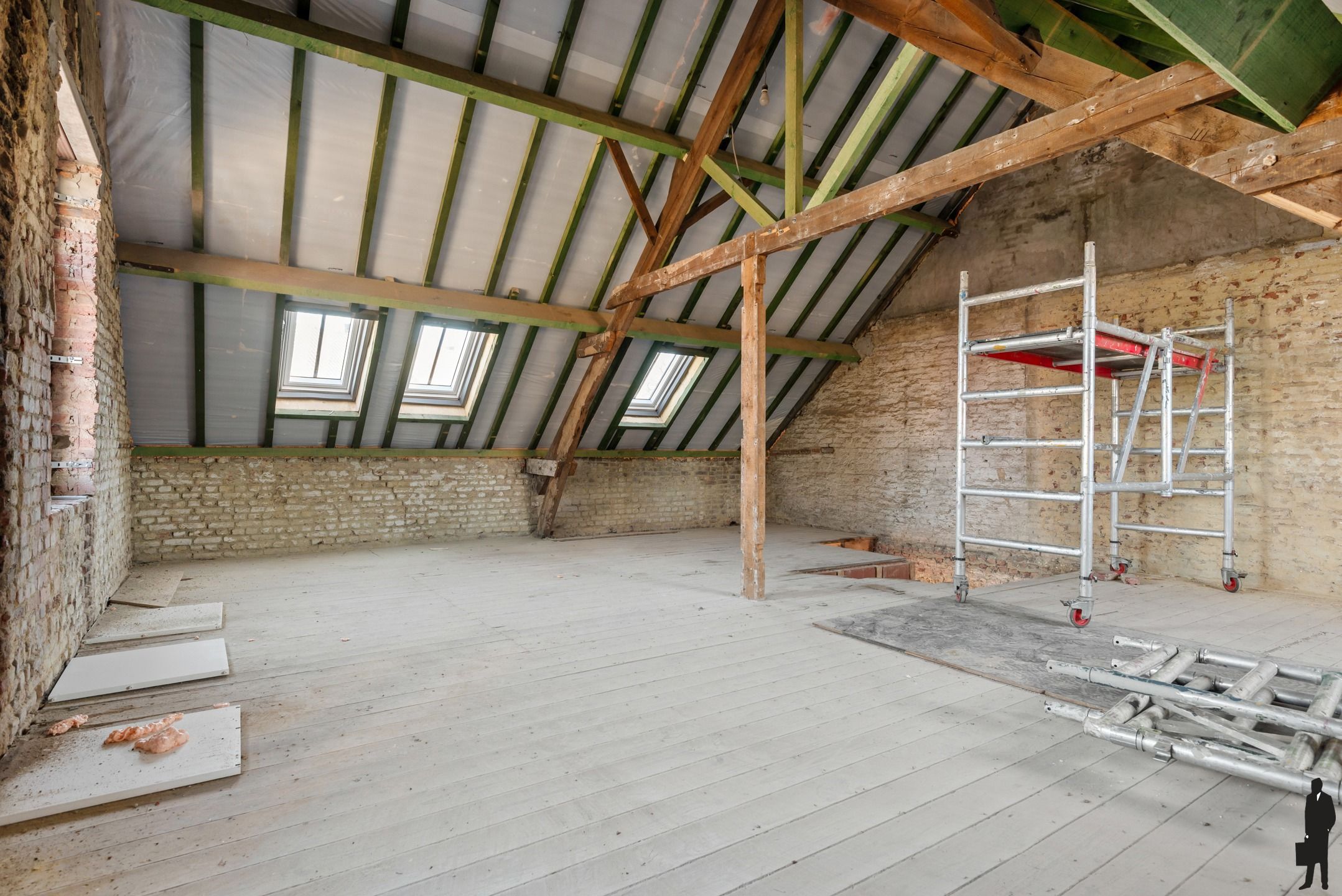 Af te werken woning in het centrum van Kontich-Kazerne foto 10