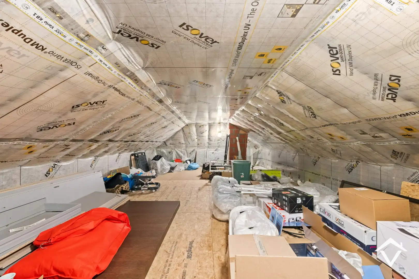 Te koop Alleenstaande woning met 3 slaapkamers en garage centraal gelegen te Wijnendale foto 27