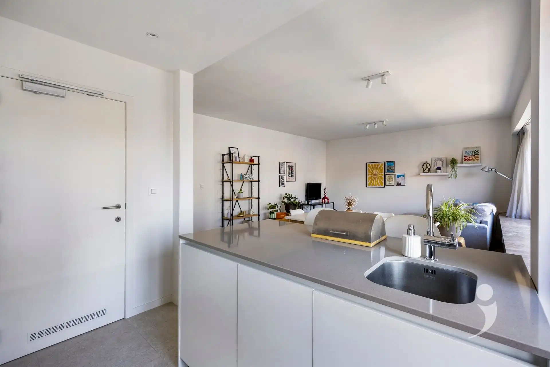 Recent gerenoveerd appartement in hartje Leuven! foto 9