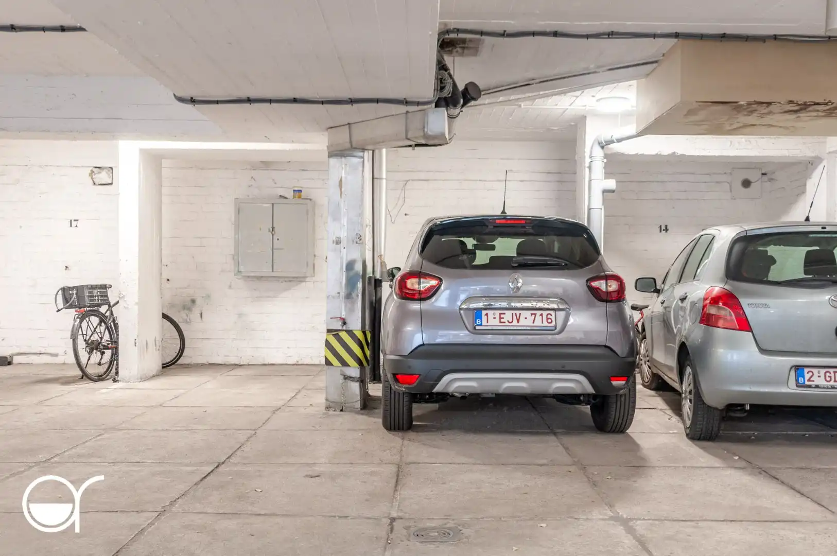 Charmant en lichtrijk 2-slaapkamerappartement aan het Zuidpark foto 25