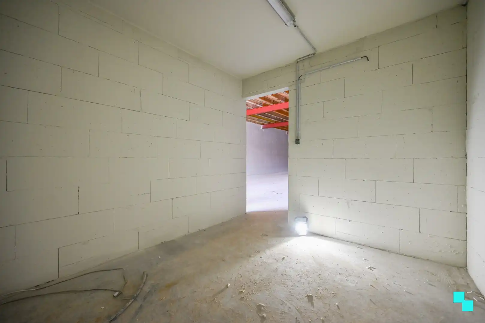 Nieuwbouwloods van ca. 146 m² in Izegem foto 6