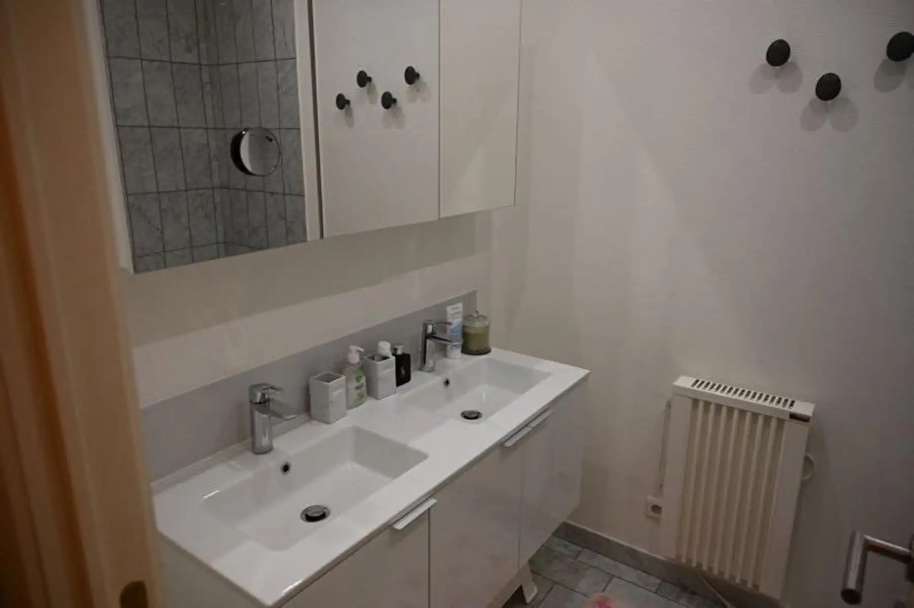 2 slaapkamer gemeubeld appartement met terras foto 10