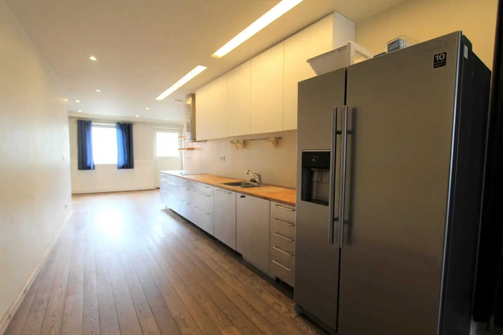 PRACHTIG GELEGEN MODERNE HANDELSWONING foto 11