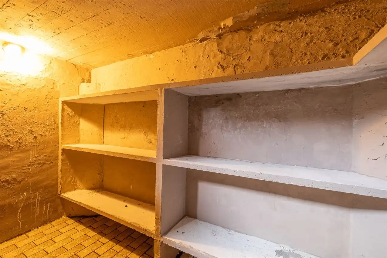 Rustig gelegen te renoveren woning met 3 slk foto 51