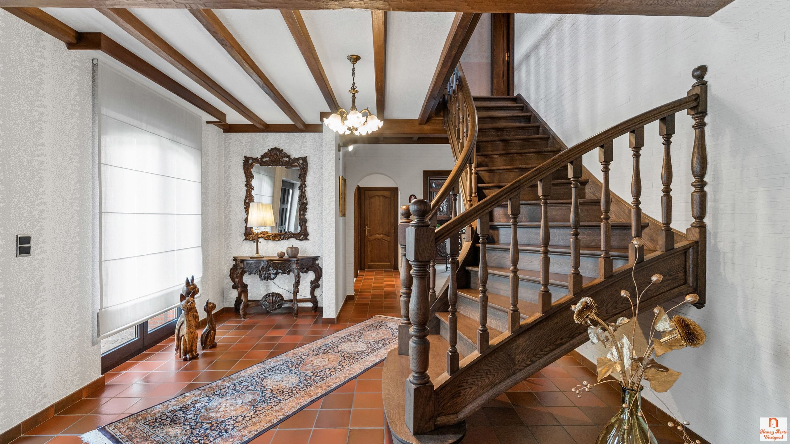 Luxueuze villa met overdekt zwembad, bos en weiland foto 40