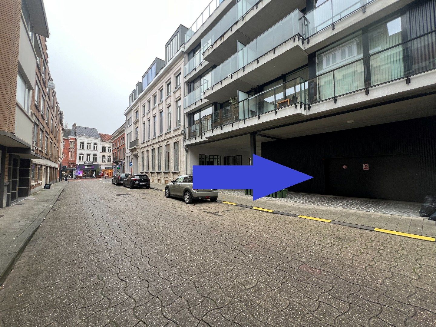 Autostaanplaats te huur op topligging in centrum Tienen foto 2