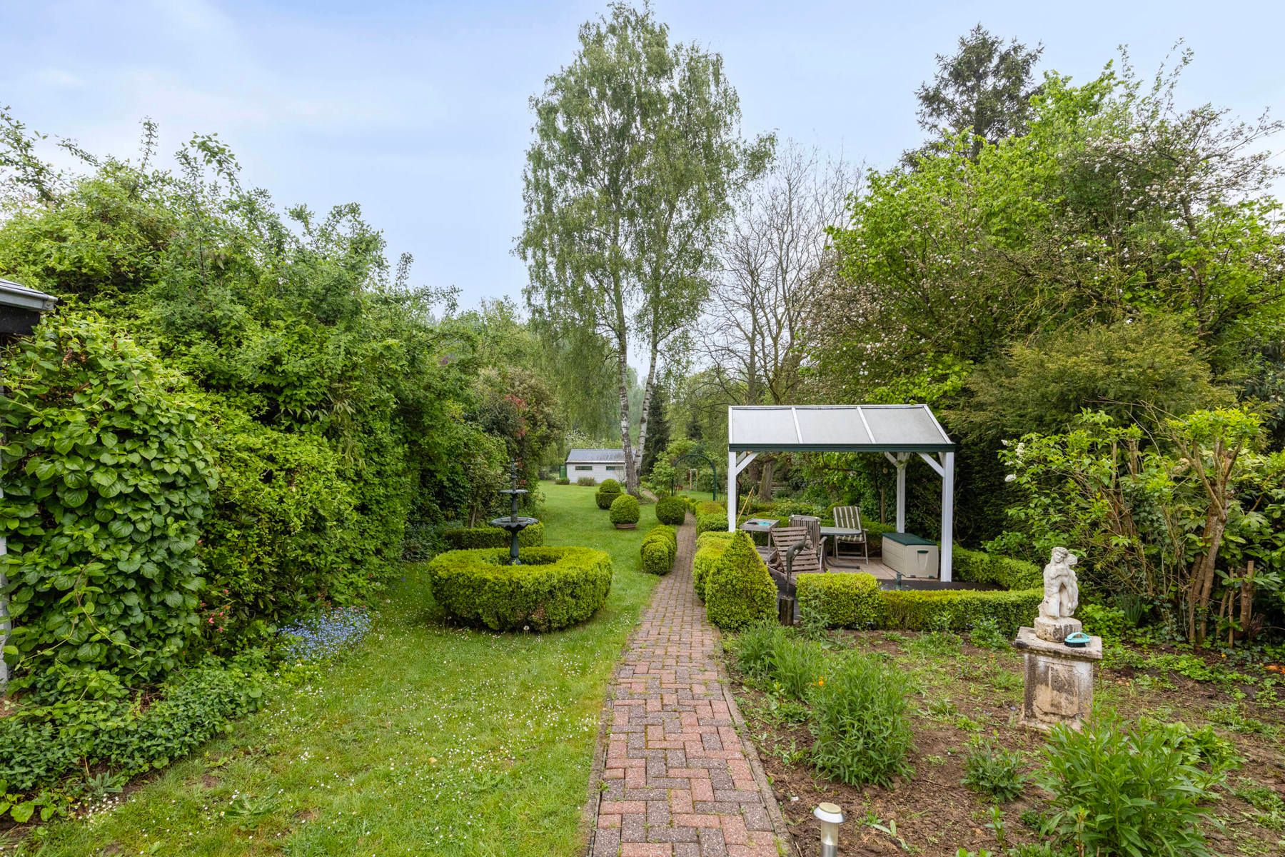 Instapklare villa in doodlopende straat aan natuurgebied! foto 27