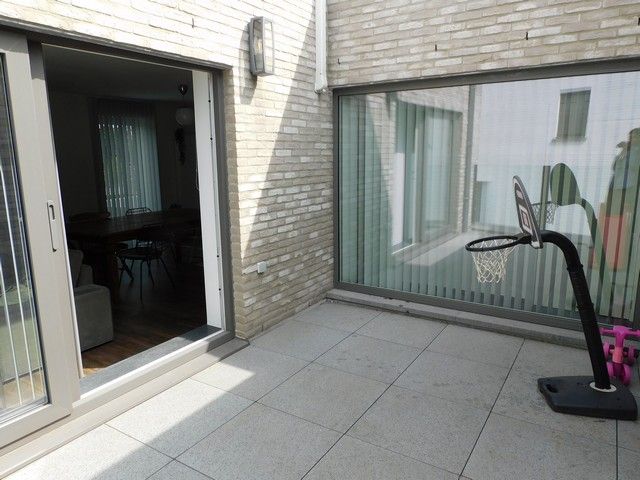 Ruim appartement met autostaanplaats  foto 13