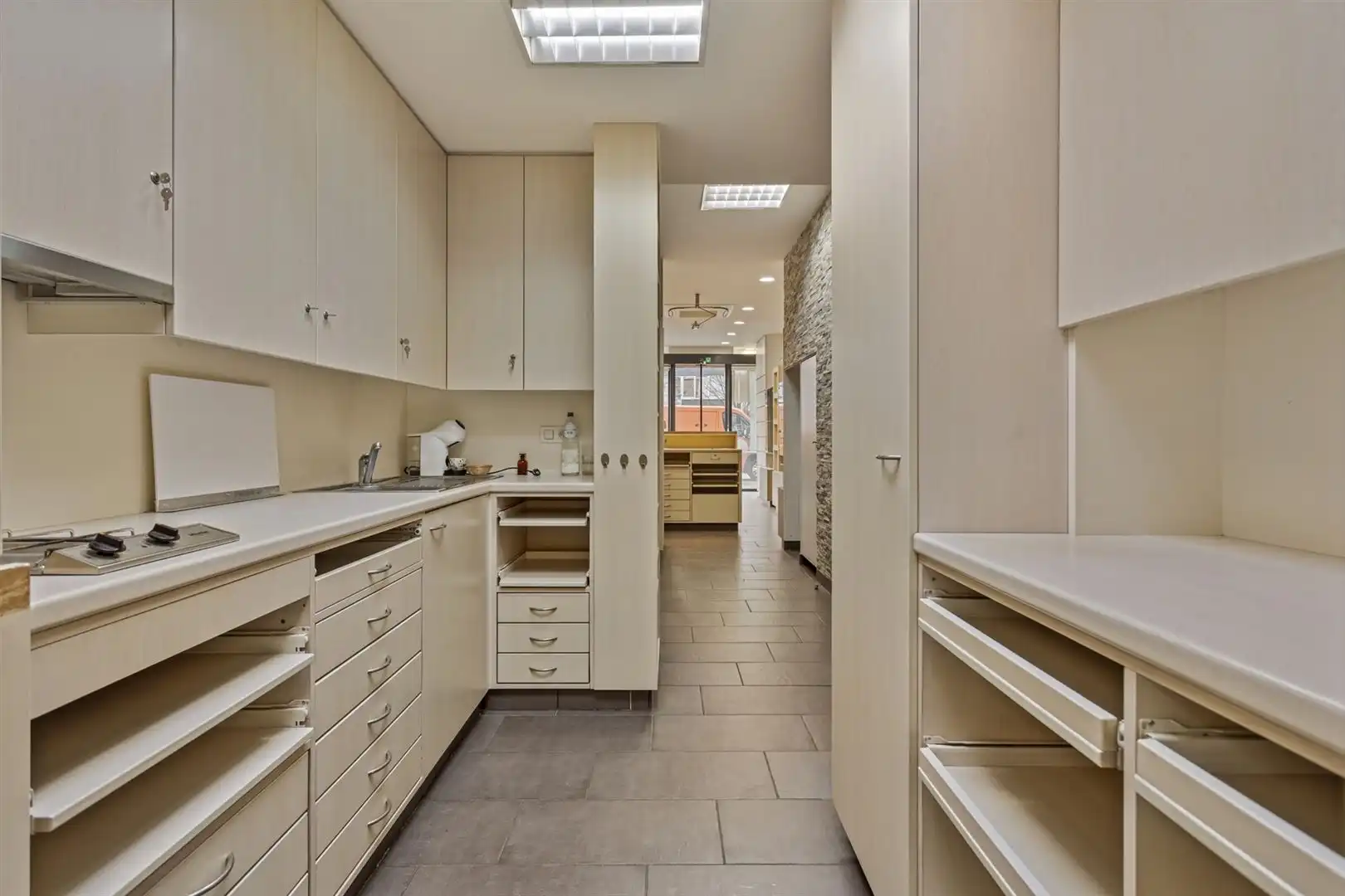 Handelswoning met duplex appartement op TOPLOCATIE foto 20