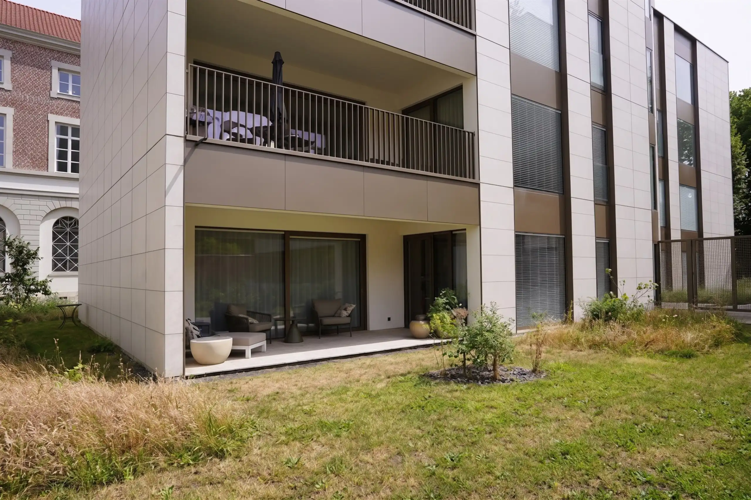 Park appartement met gemeenschappelijk zwembad en garage foto 13
