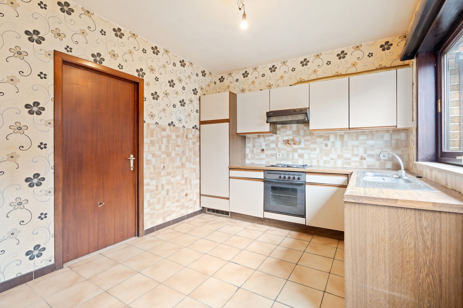 Te renoveren HOB op een ideale locatie! foto 4