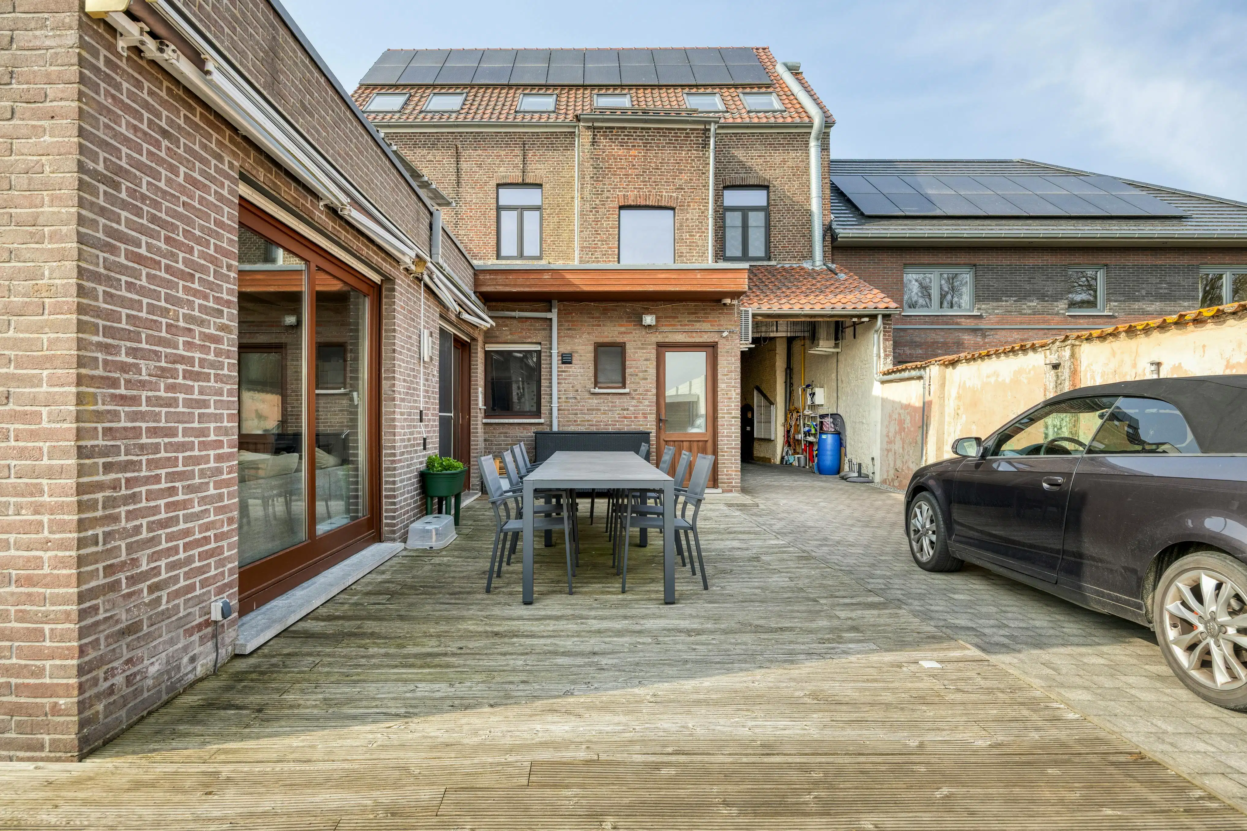 Herenhuis met handelszaak te koop in Kaprijke foto 28
