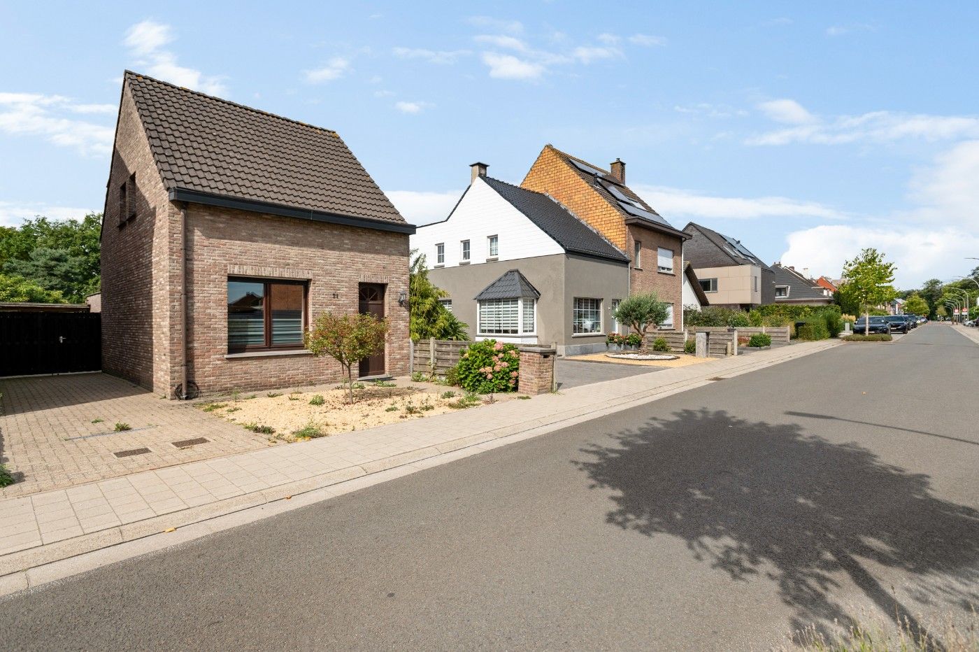 Te renoveren, vrijstaande woning met 2 slpk., oprit en diepe tuin foto 33