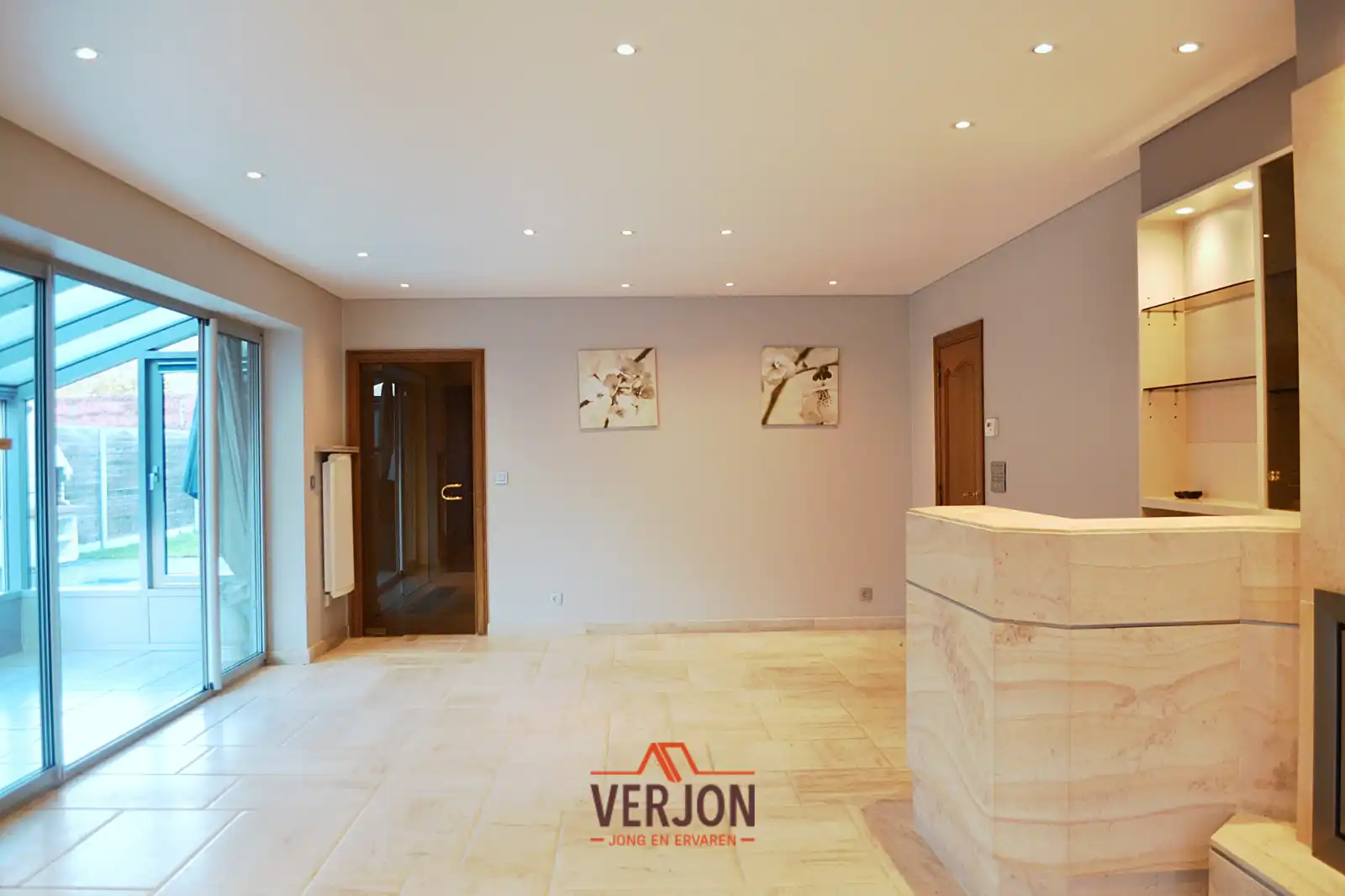 Villa met 4 slaapkamers en dubbele garage in een doodlopende straat te koop in Izegem! foto 6