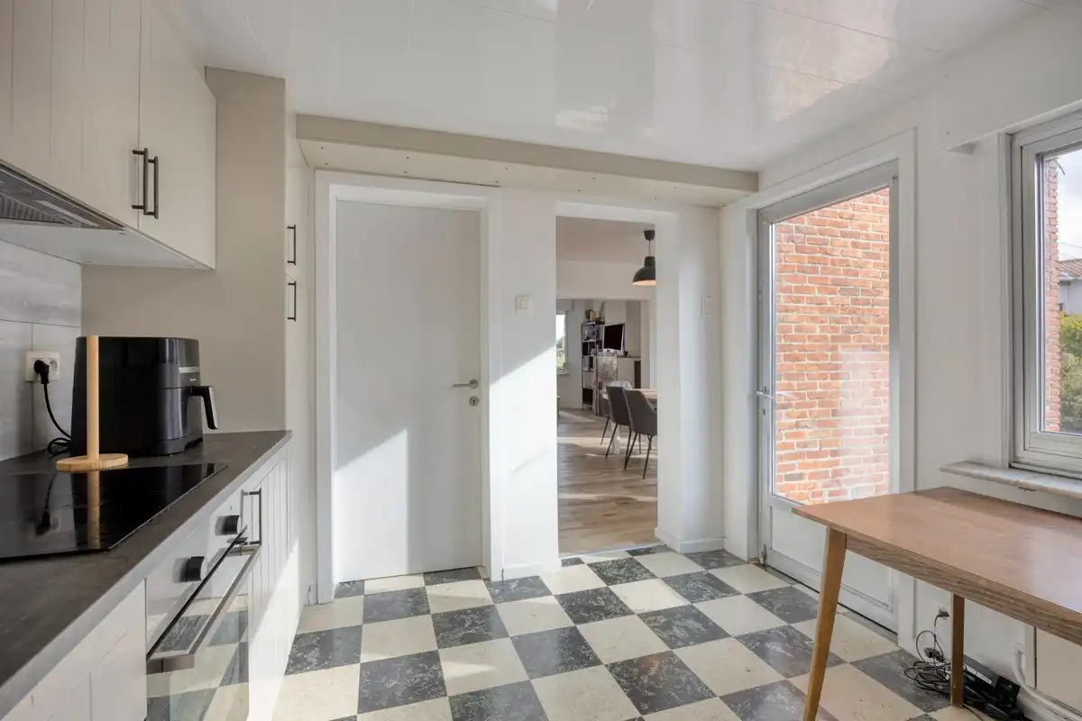 Charmante woning met ruime tuin en weids landelijk uitzicht foto 7