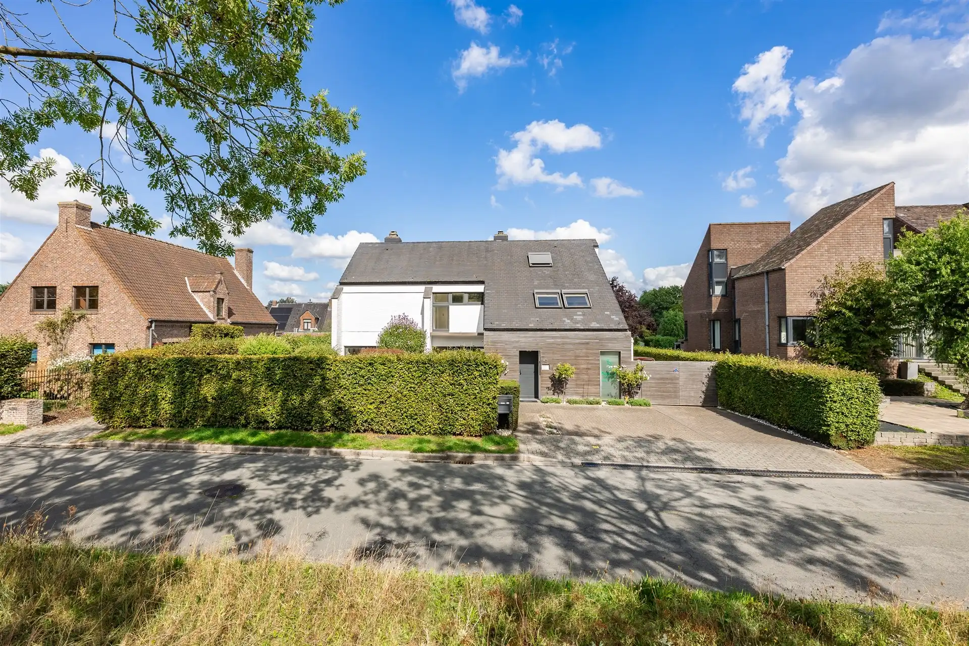 Riante woning met 4 slaapkamers , tuin en praktijk foto 64