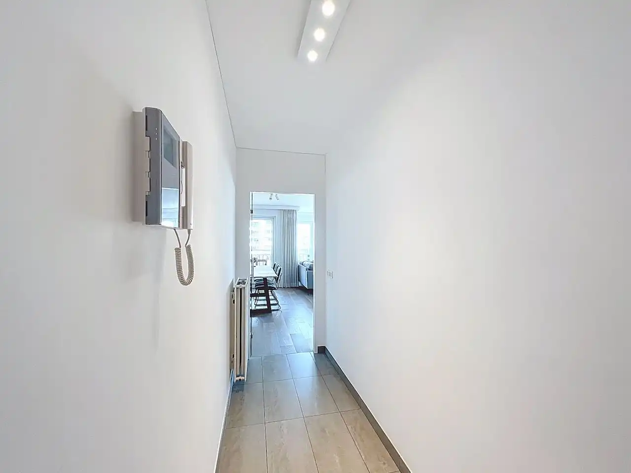 Recent hoekappartement met open zicht gelegen in de Knokkestraat. foto 17