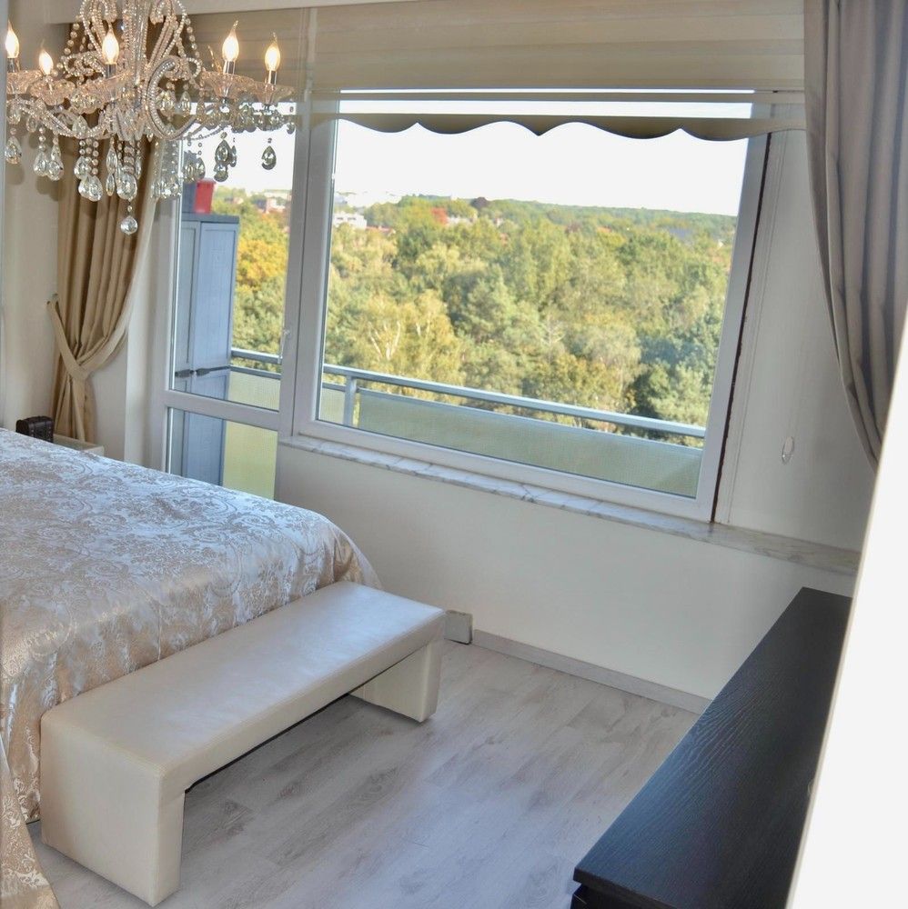 Genk, Zonneweeldelaan 21/25. Instapklaar, ruim appartement (100 m2) met 3 slaapkamers, ruim terras en kelderberging. foto 11