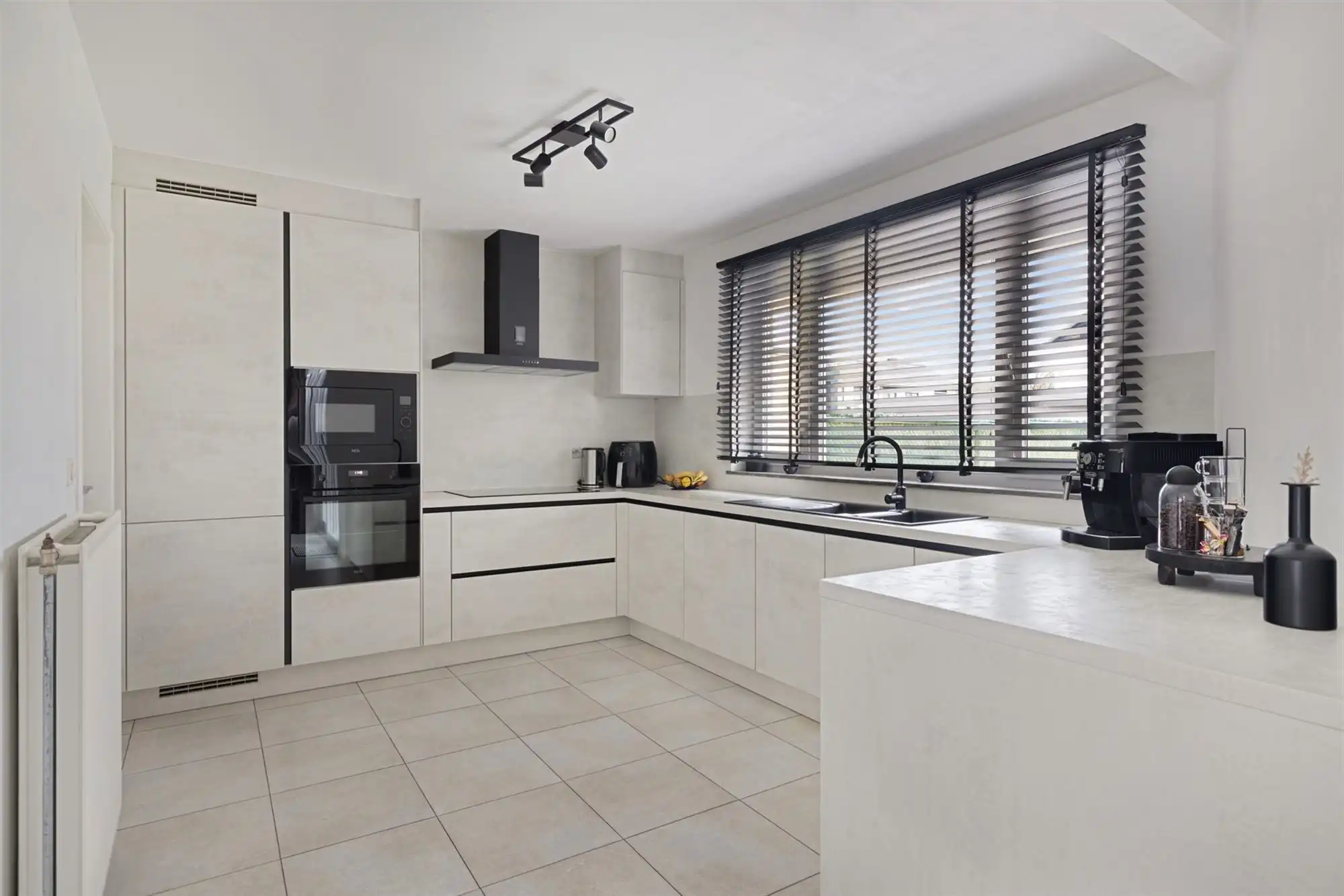 Gezinswoning met garage en mogelijkheid tot 4 slaapkamers  foto 13