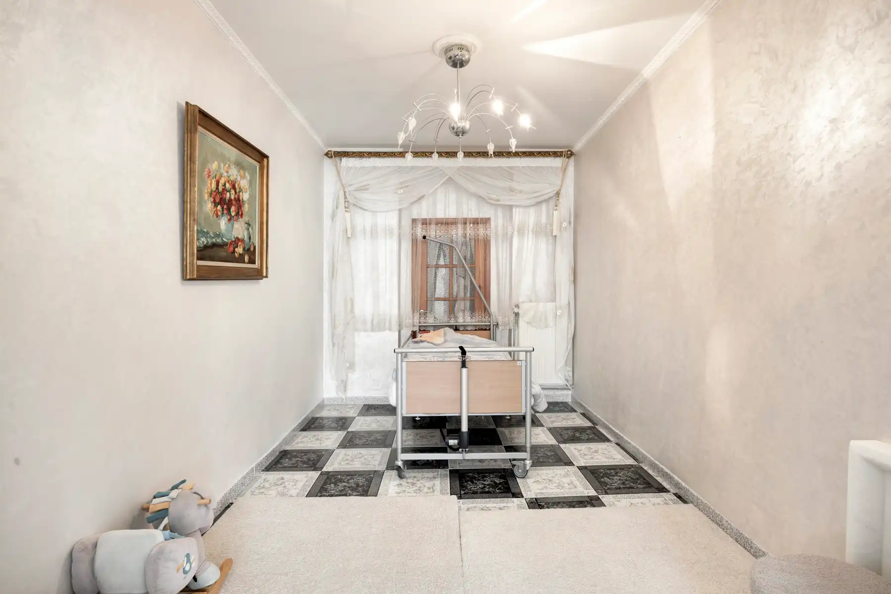 Goed gelegen en goed onderhouden woning met 4 slaapkamers foto 6