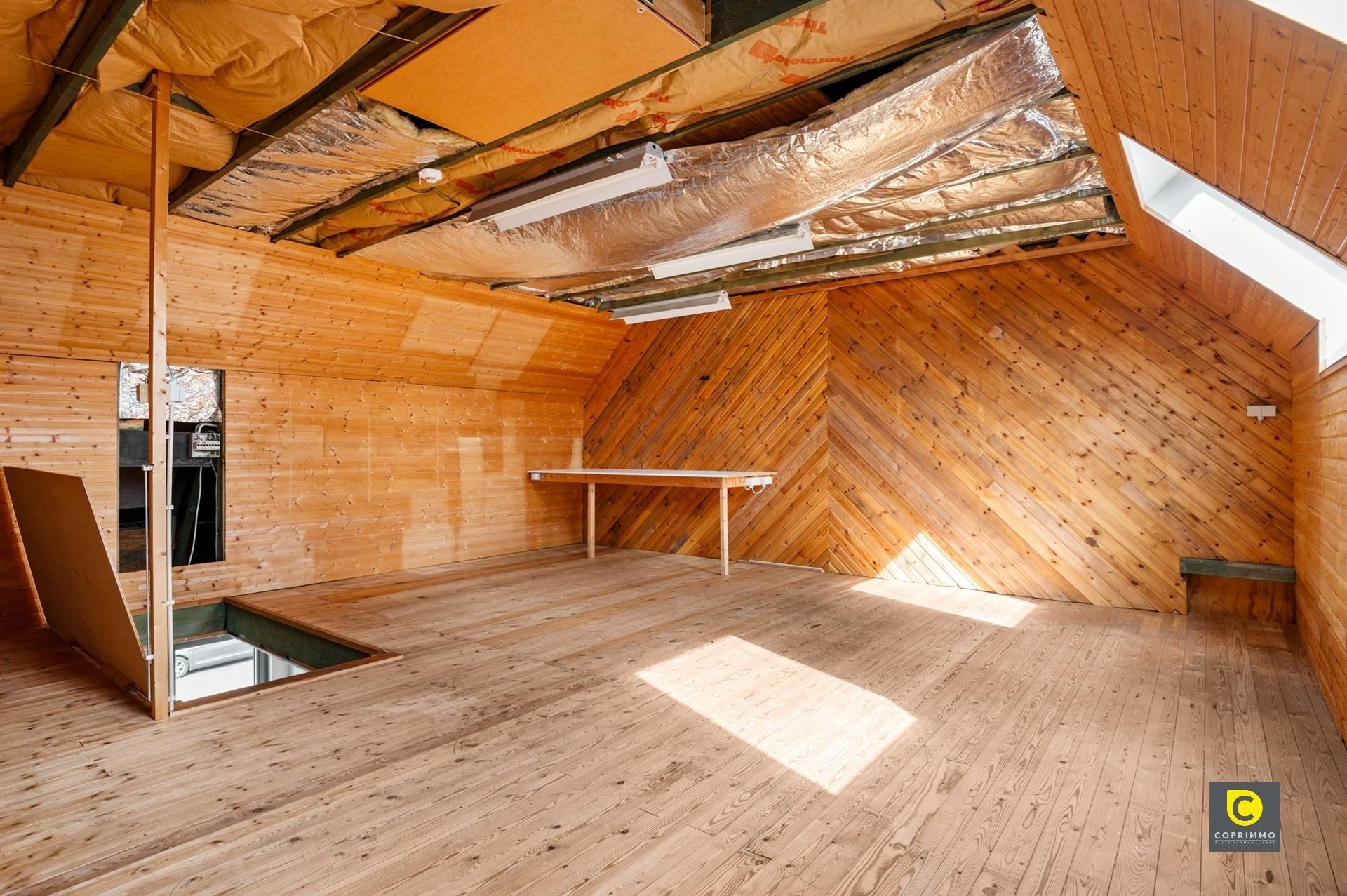Charmante woning met garage foto 15