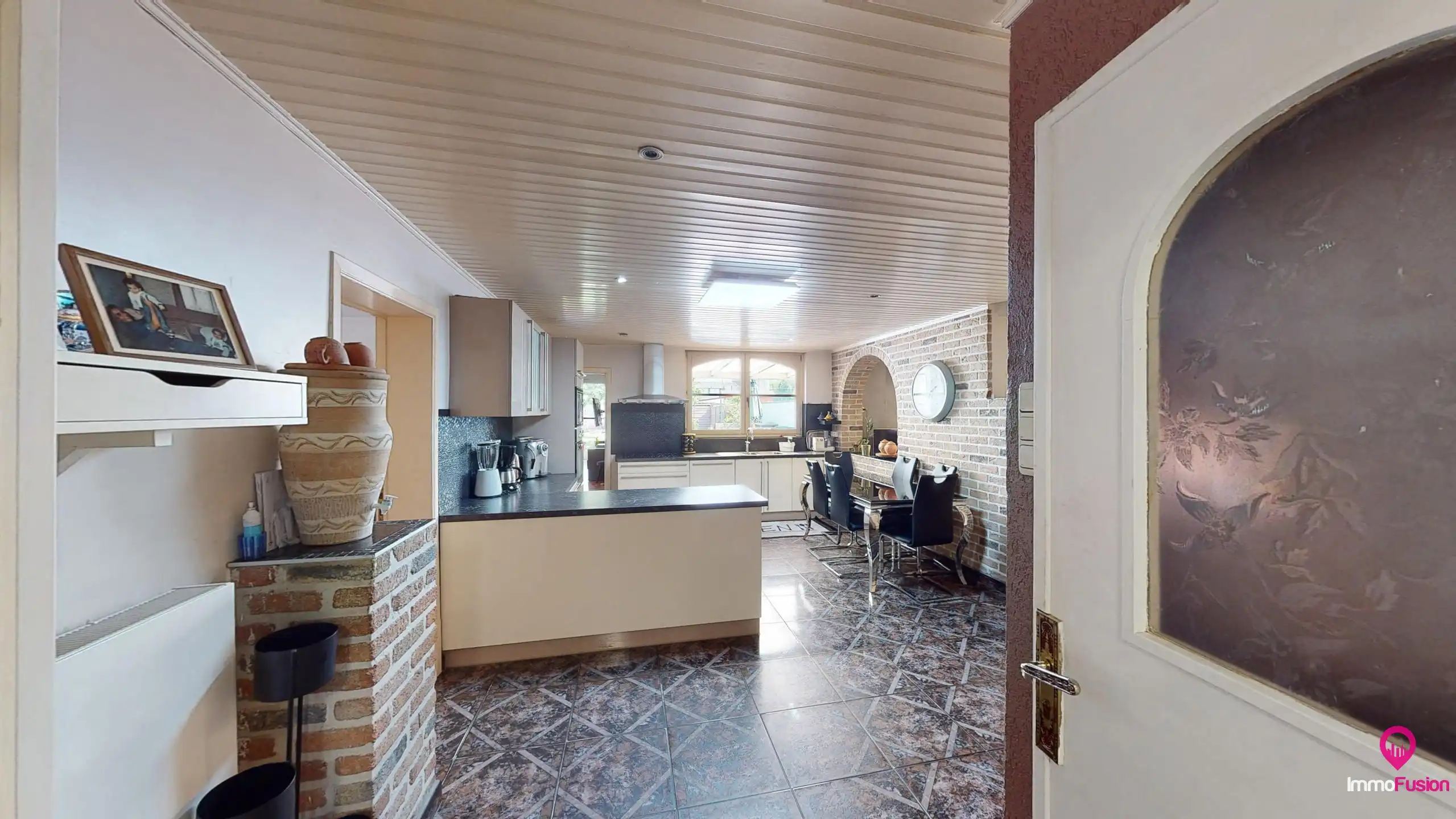 Ruime gezinswoning met 5slpk en 3badk in hartje Berkenbos! foto 3