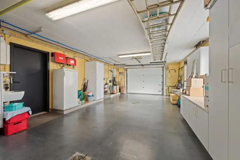 Verzorgde halfopen bebouwing met vele mogelijkheden te De Haan. foto 24