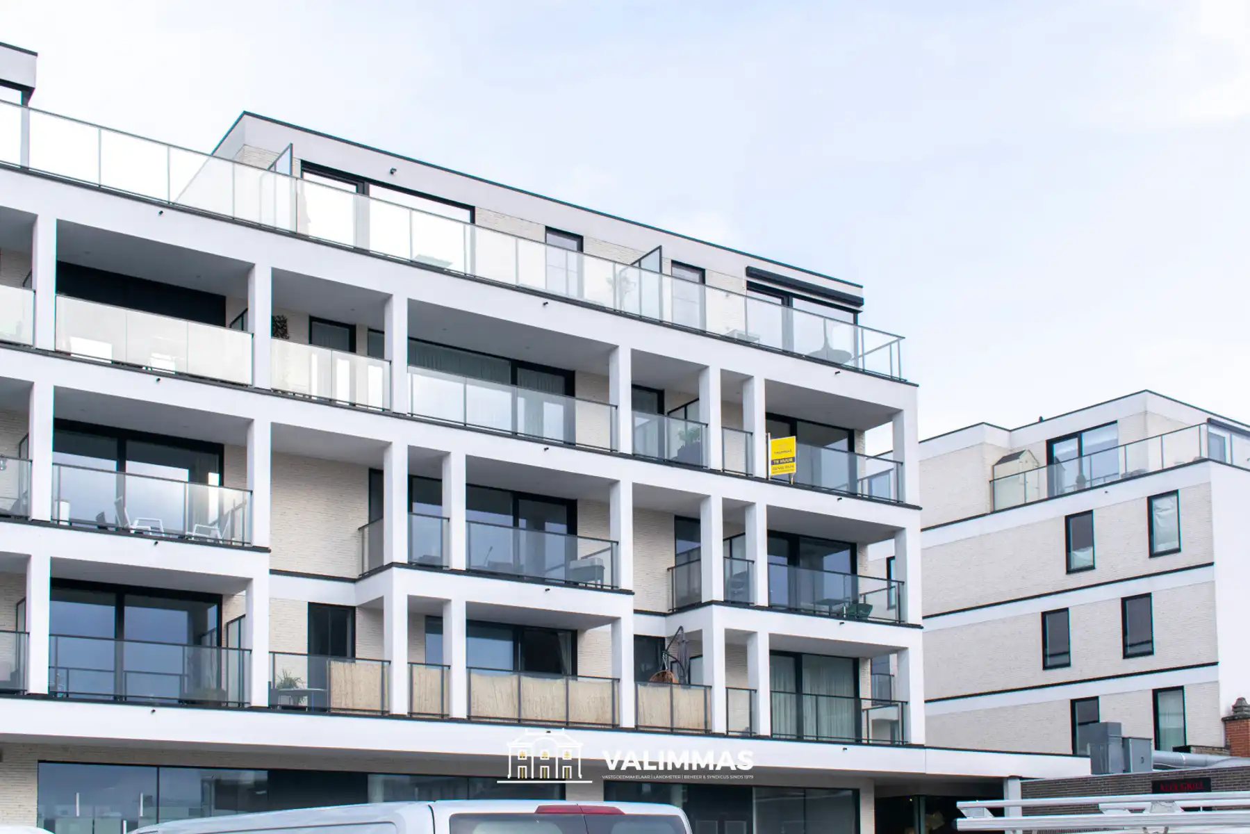 Energiezuinig hoekappartement met terras, kelder & garage... foto {{pictureIndex}}