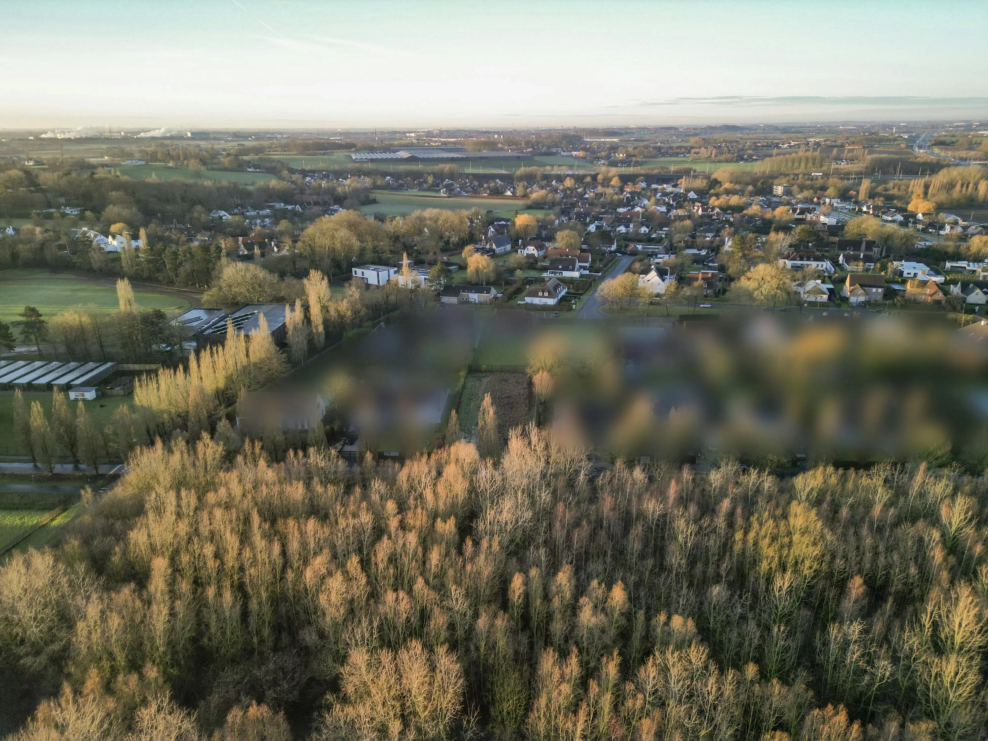 Exclusief perceel van 1.350 m² op toplocatie in Kortrijk foto 3