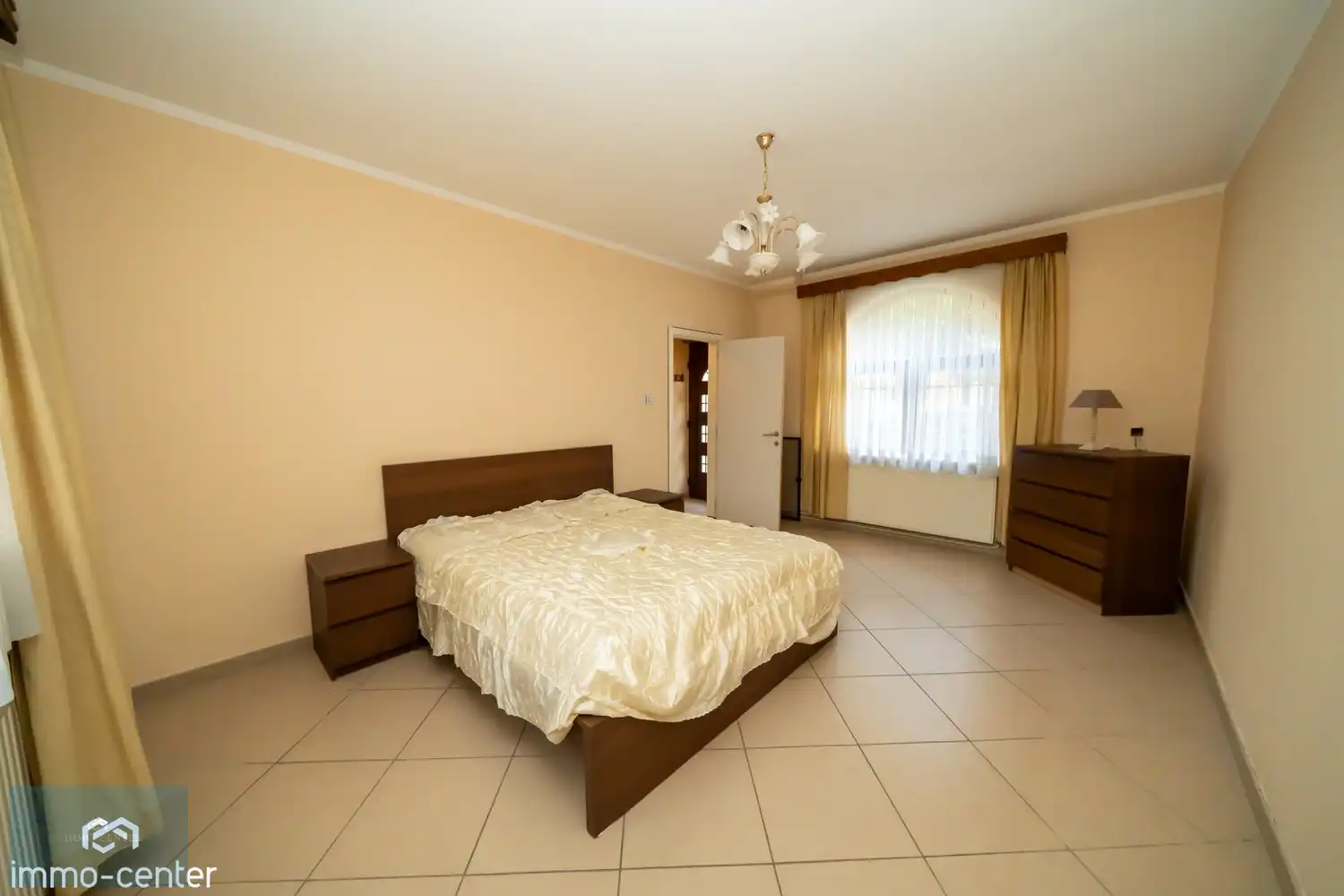 🏡 Gezinswoning met karakter in het hart van Waterschei – 3 slaapkamers, 2 garages & een royale tuin! foto 12