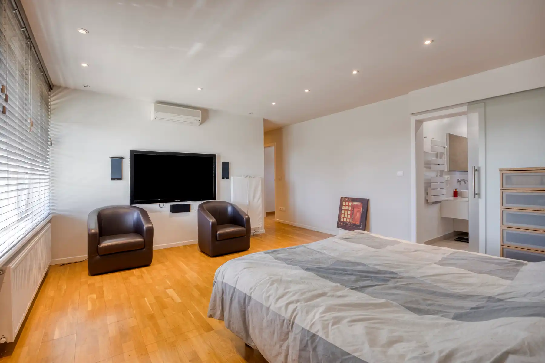  Exclusieve villa op een absolute toplocatie in Dilbeek! foto 17