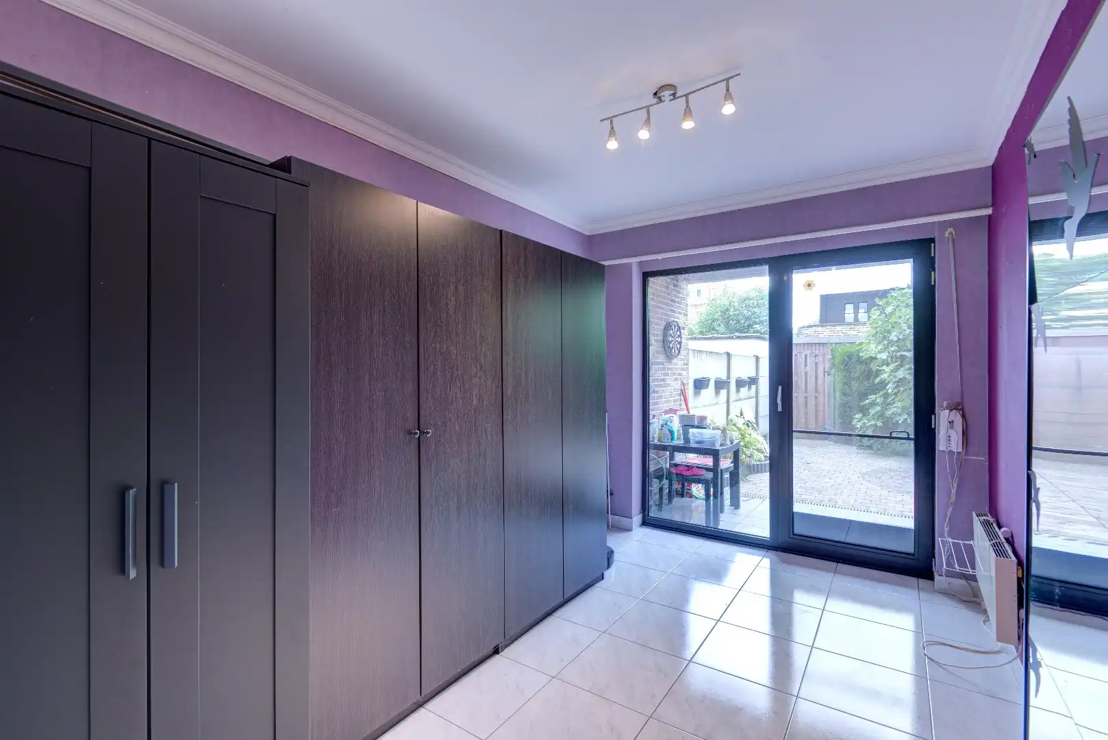 Instapklaar appartement met 2 slaapkamers en tuin foto 15
