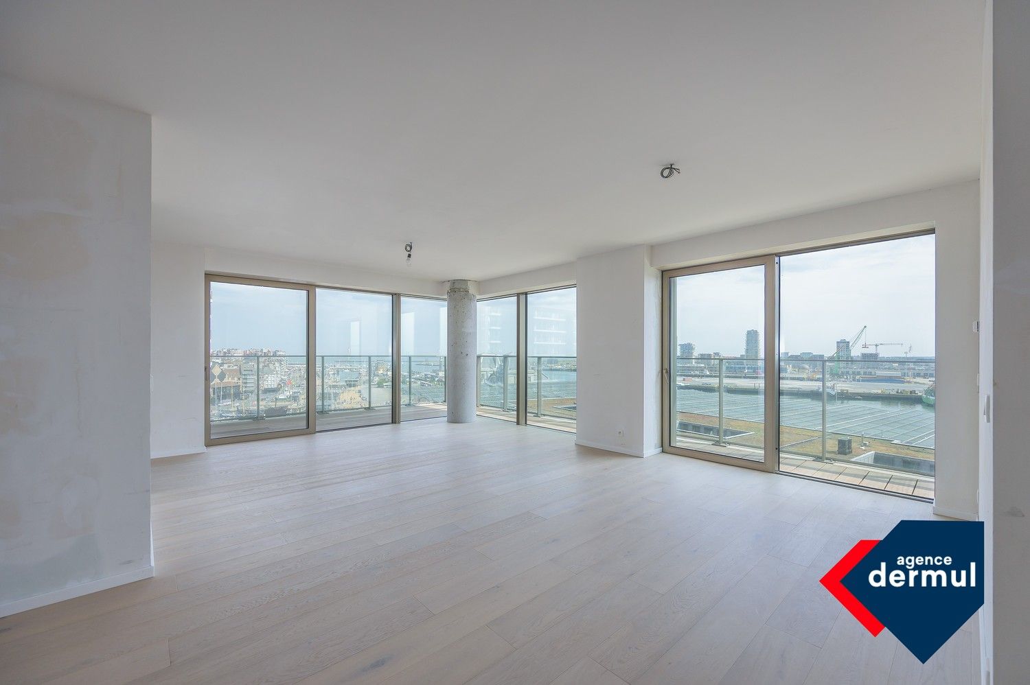 RESIDENTIE SKY TOWER II foto 3