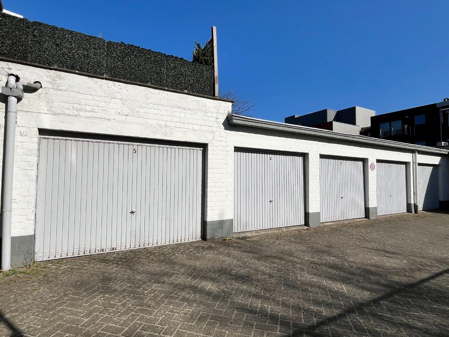 ()=>{if(producerUpdateValueVersion(node),producerAccessed(node),node.value===ERRORED)throw node.error;return node.value} Kapelsesteenweg 555 -/box - 2180 Antwerpen