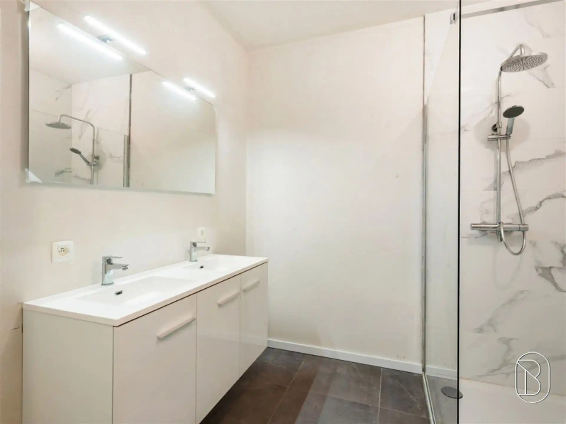 Mooie appartementen met terras + handelspand op topligging foto 8