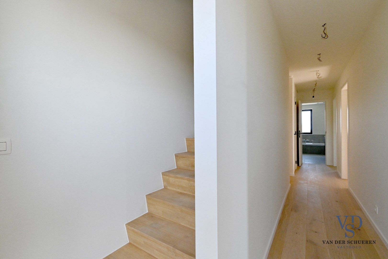 IN OPTIE ! Half Open Bebouwing met afzonderlijke garage  foto 31